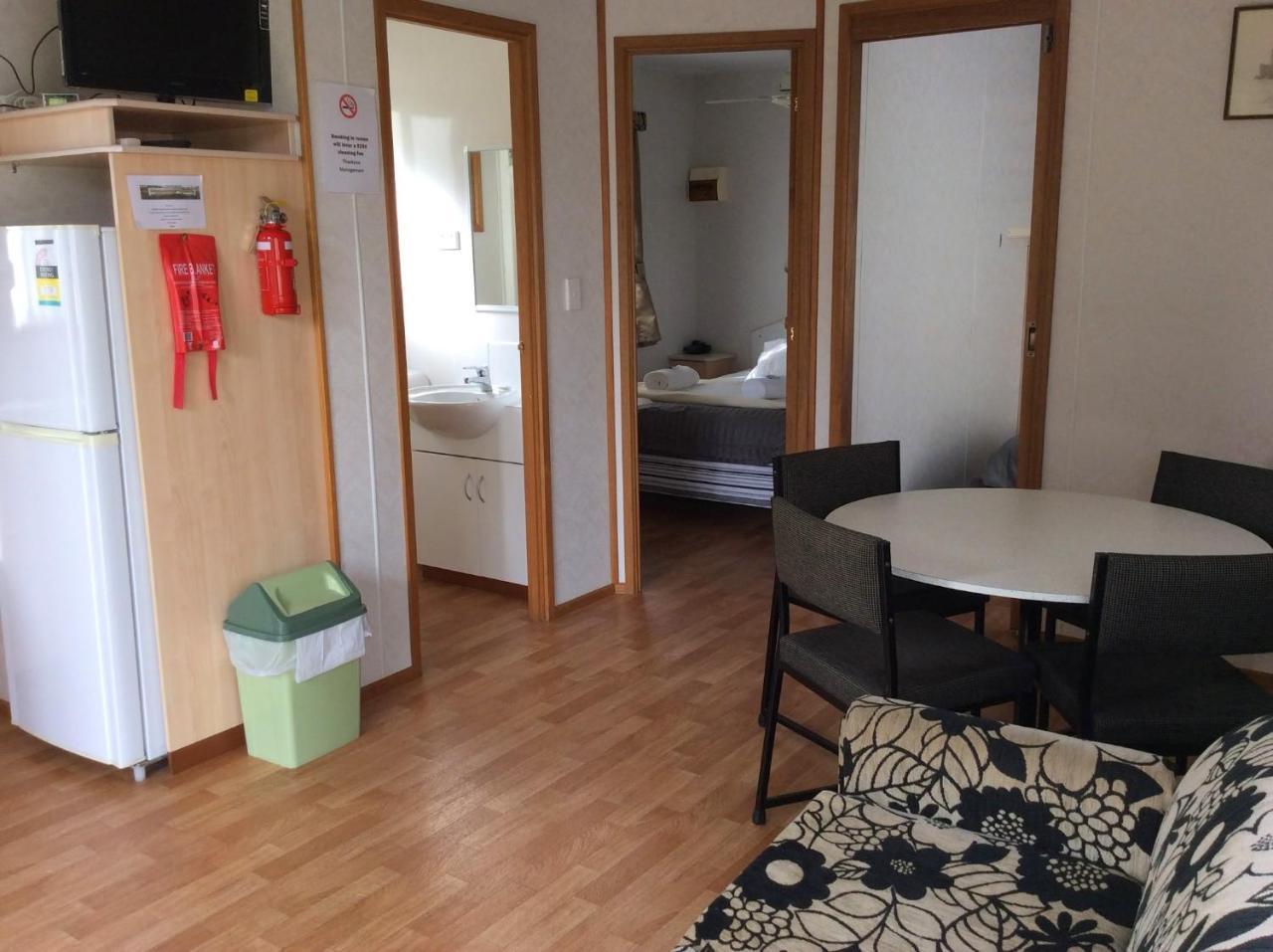 Tatura Cabin & Caravan Park Extérieur photo